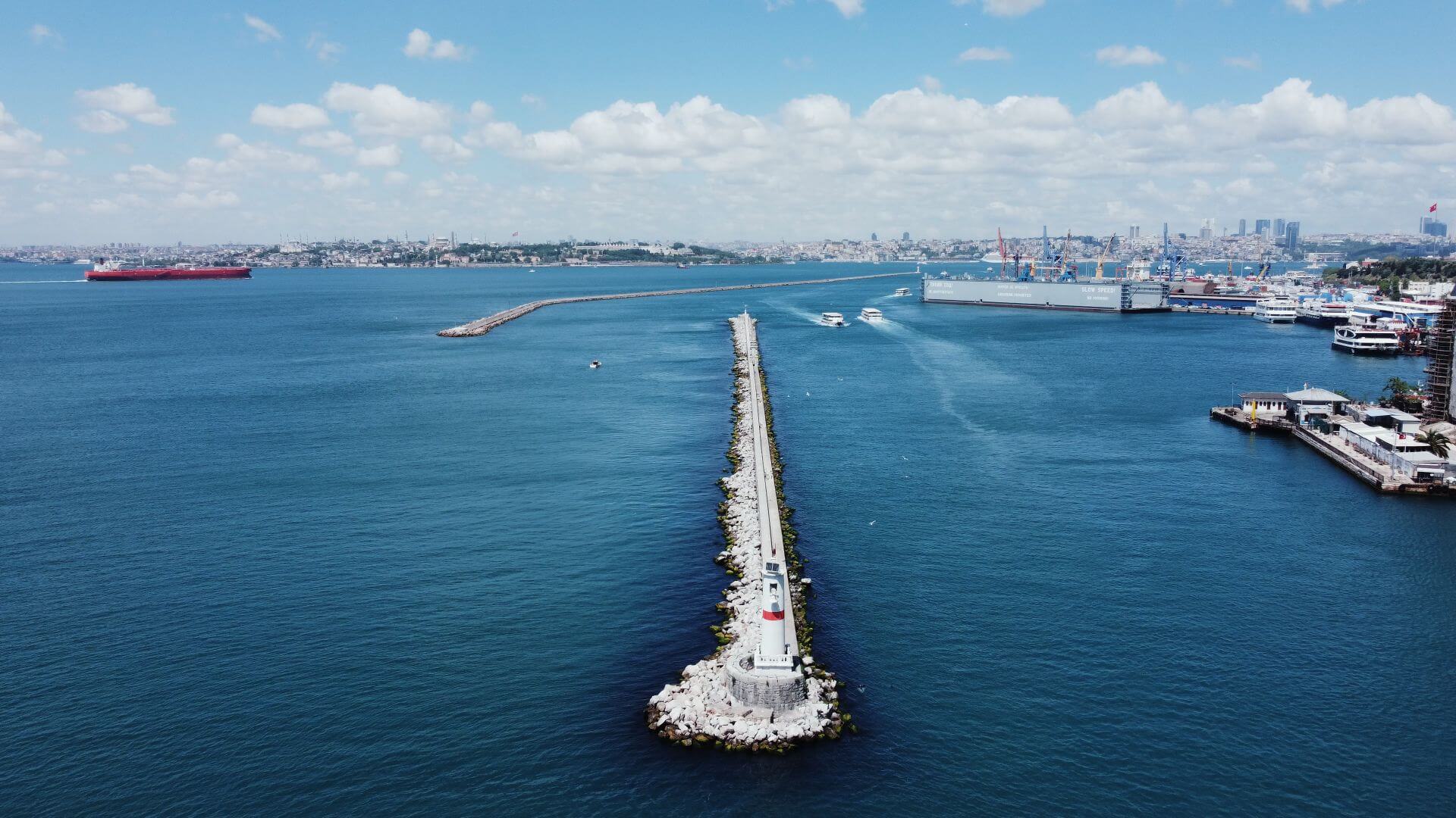 İstanbul Limanları Türkiye’nin Lojistik Gücünü Taşıyor